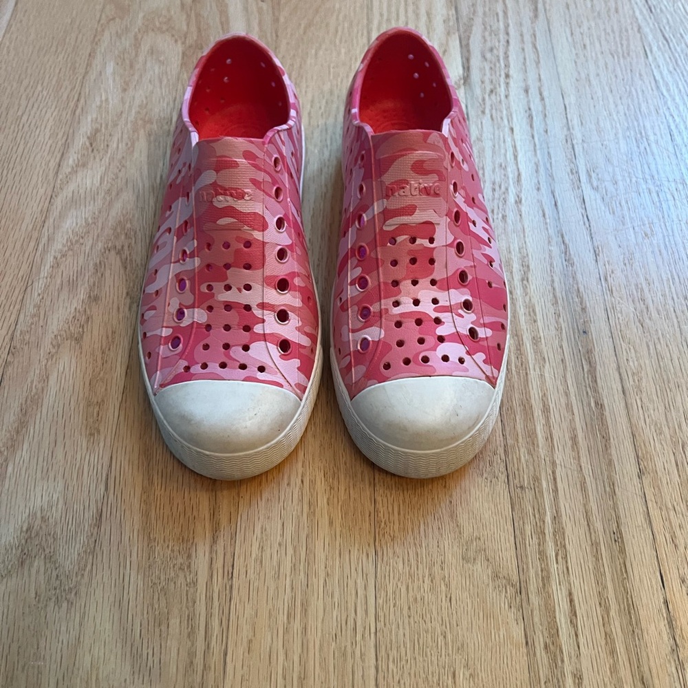 Native Kids Pink Camo Water Shoes